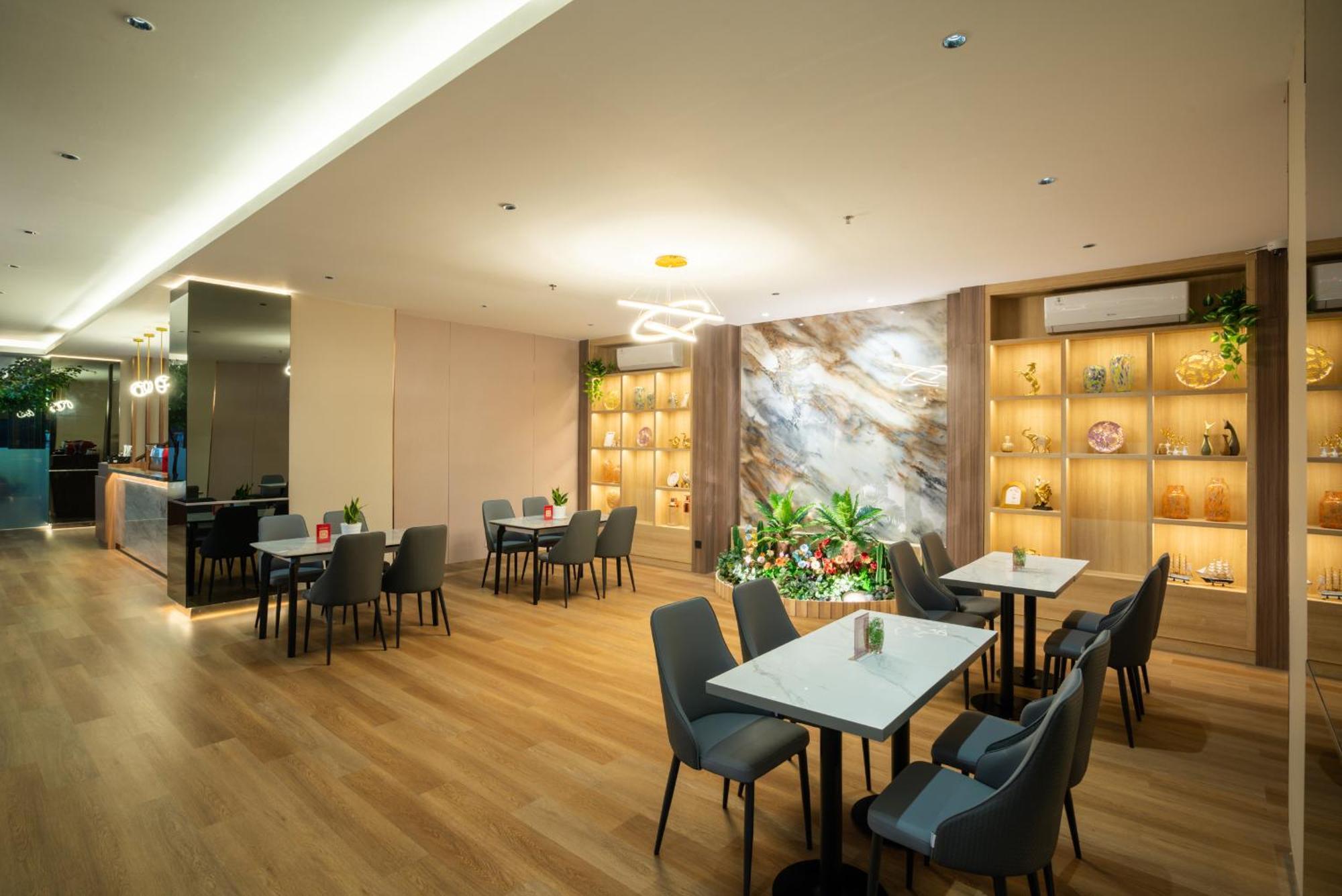 Ramada By Wyndham Serpong Eksteriør bilde