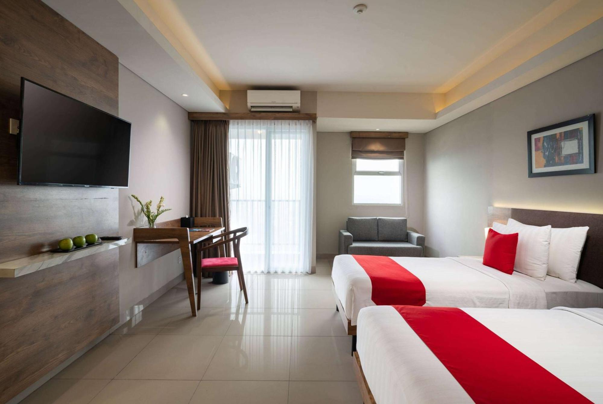 Ramada By Wyndham Serpong Eksteriør bilde