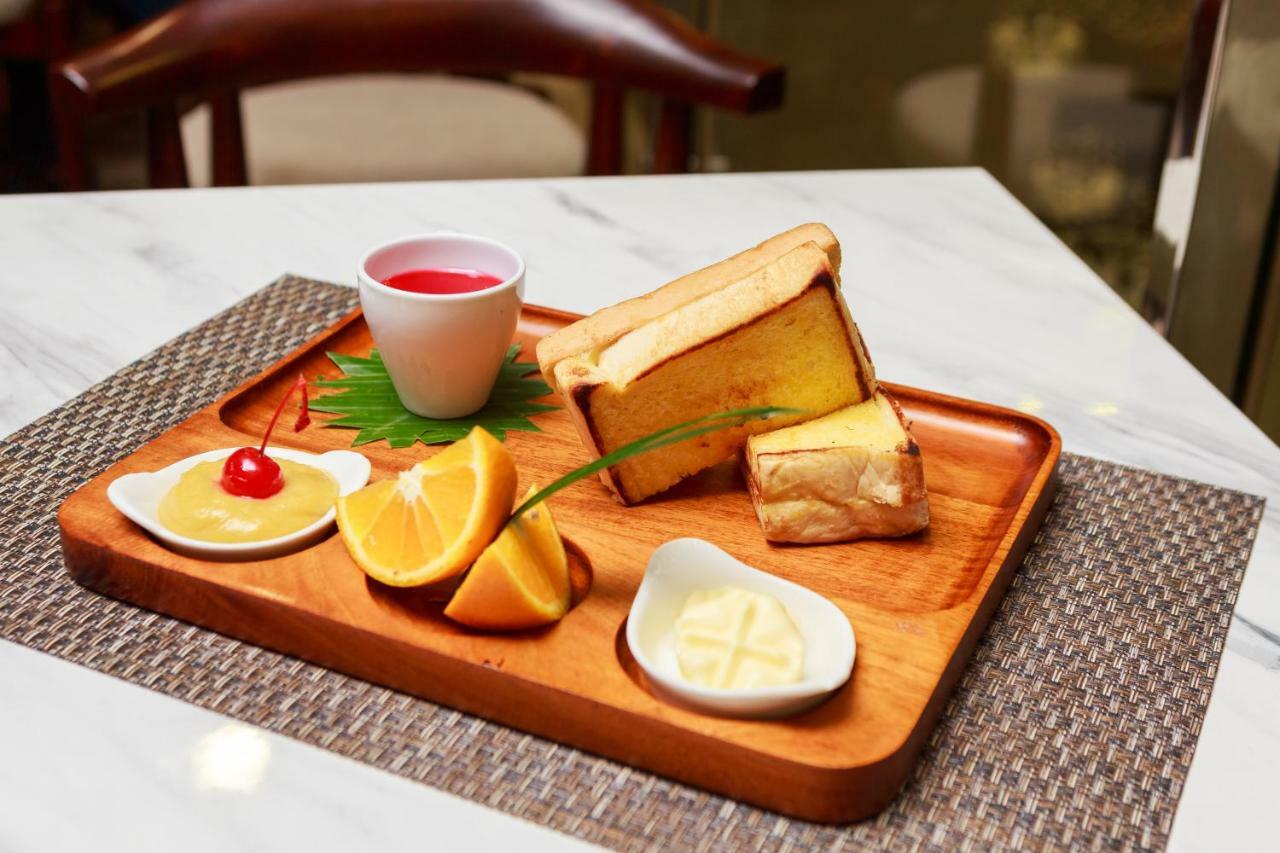 Ramada By Wyndham Serpong Eksteriør bilde